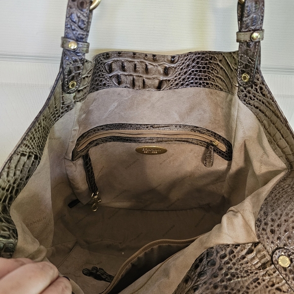 Brahmin Alligator Embossed Jacqueline Hobo Soft Large Bag - Picture 5 of 9